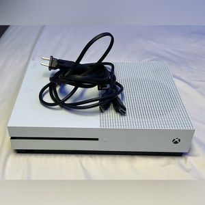 White Xbox 1 S 500gb